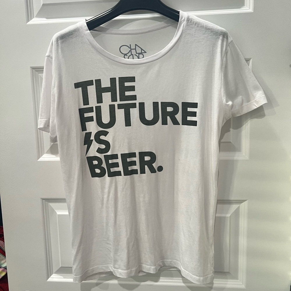 CHASER “THE FUTURE IS BEER” WOMENS T-SHIRT SIZE Medium